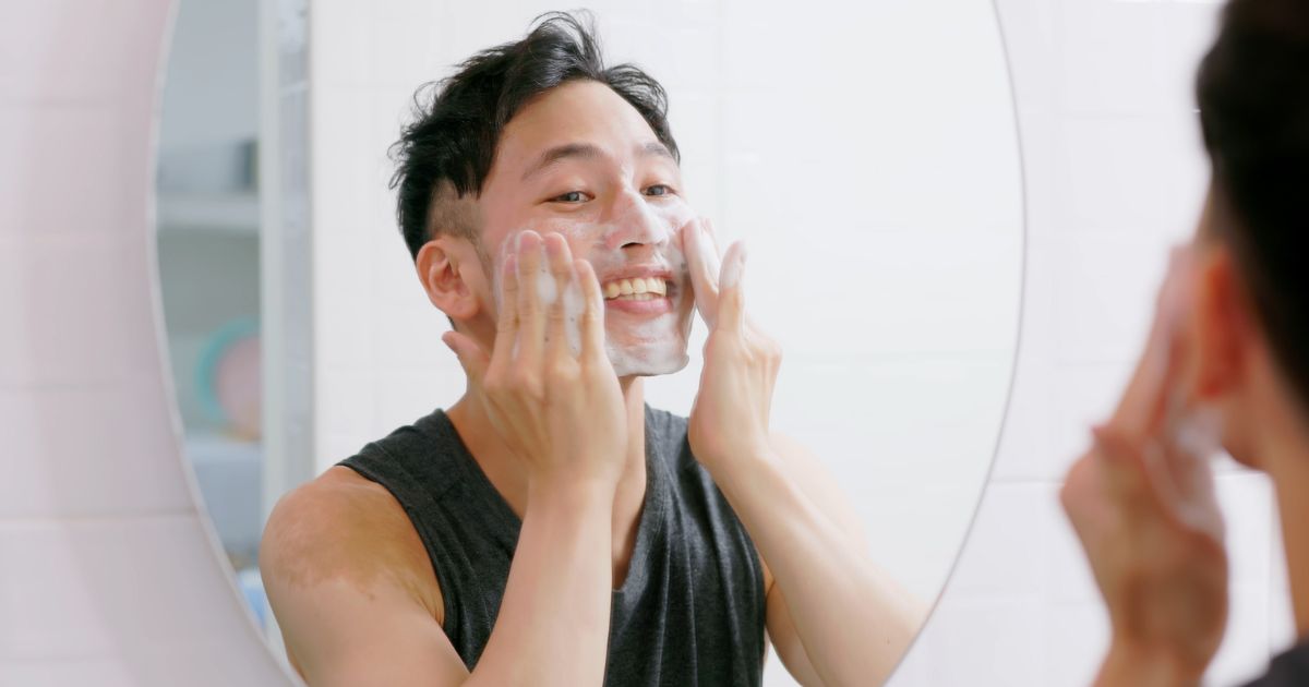 40代男性の泡洗顔